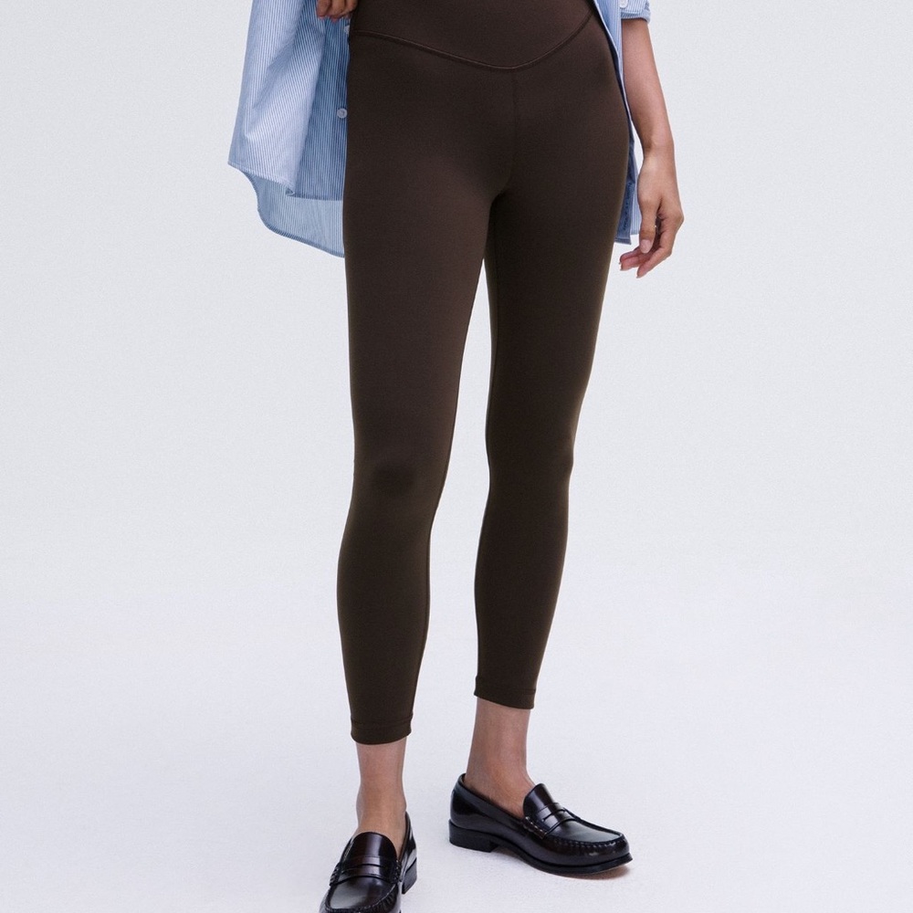 Lululemon Athletica wunder under leggings- espresso